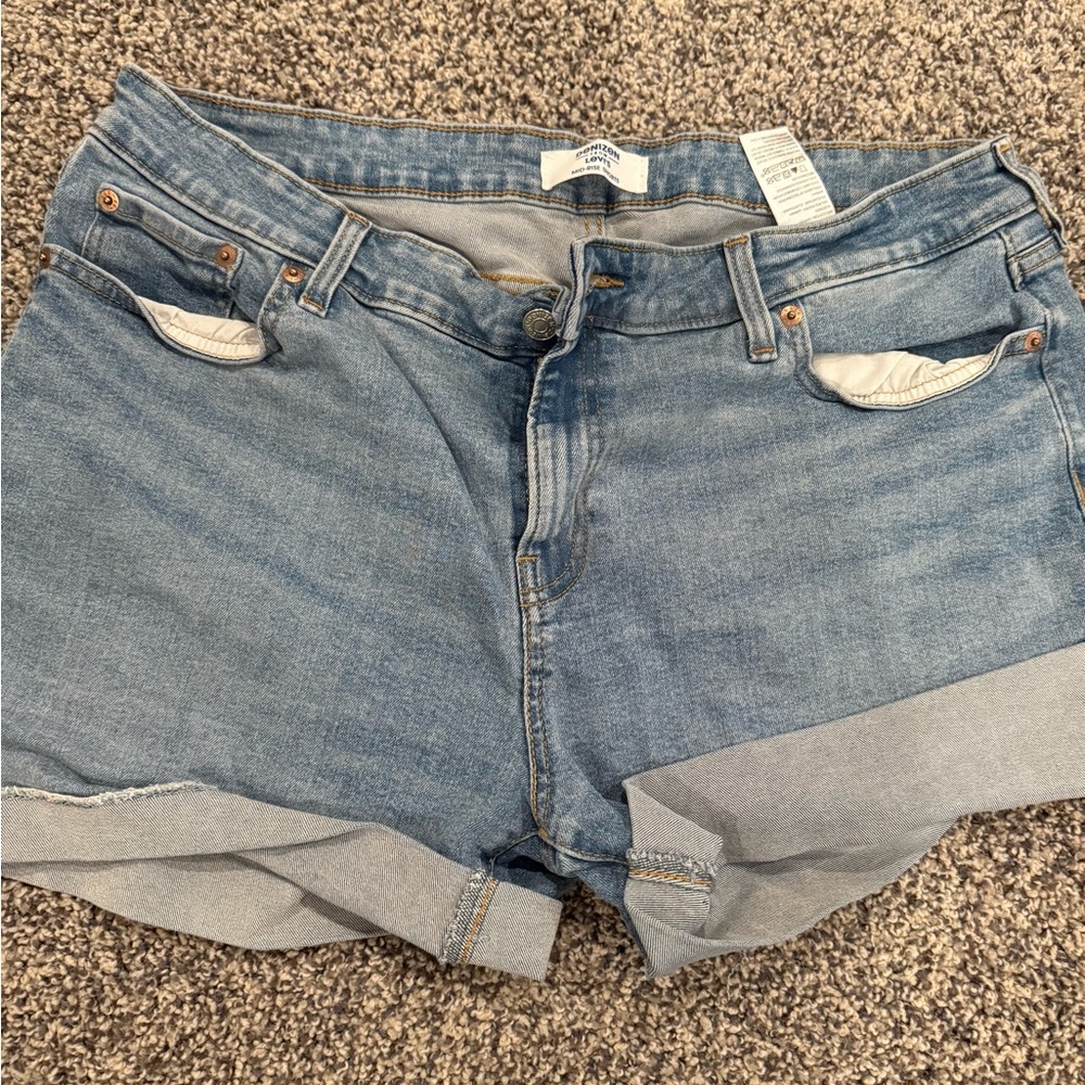 Denizen from Levi's Light Blue Jean Shorts